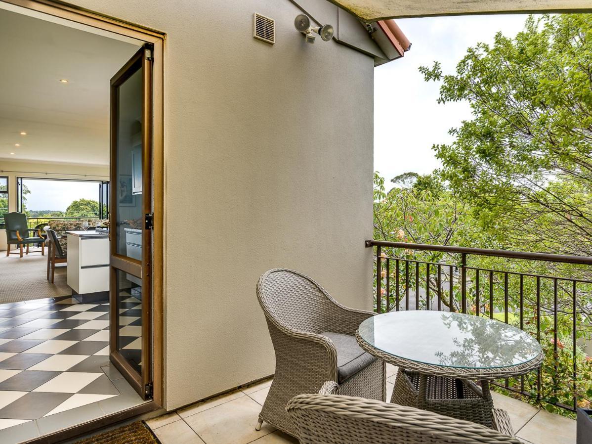 Busby Hill Villa - Havelock North Holiday Home Bagian luar foto