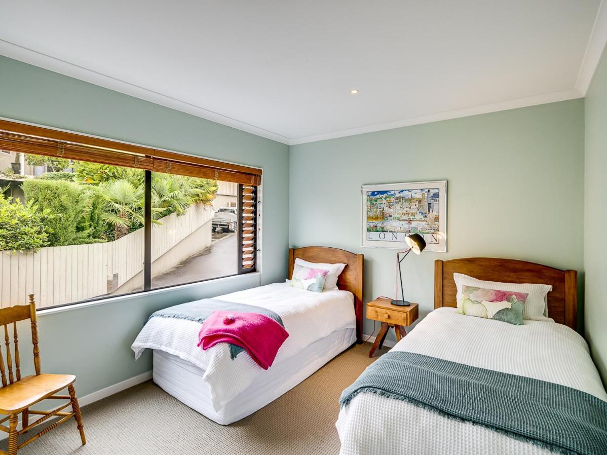 Busby Hill Villa - Havelock North Holiday Home Bagian luar foto
