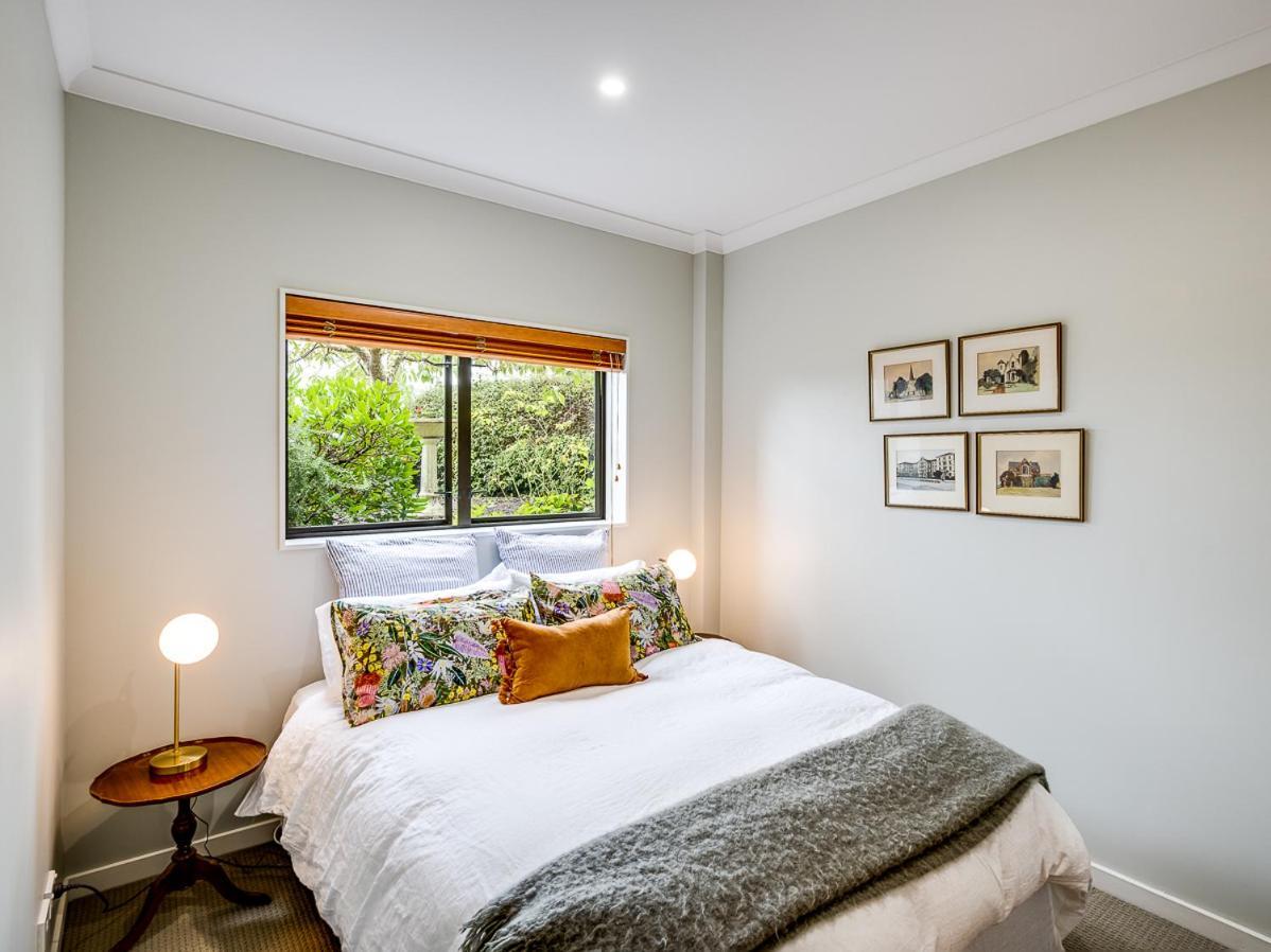 Busby Hill Villa - Havelock North Holiday Home Bagian luar foto