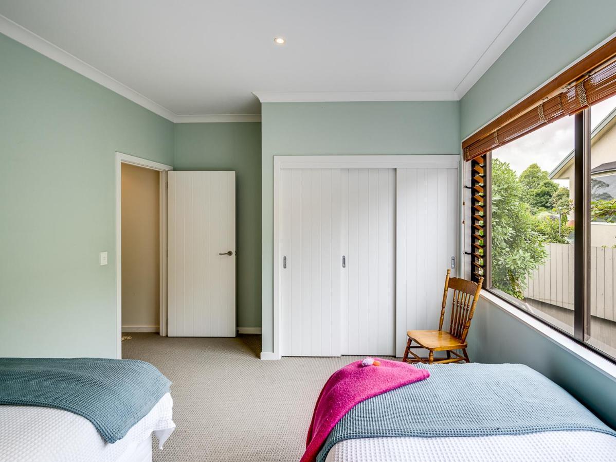 Busby Hill Villa - Havelock North Holiday Home Bagian luar foto