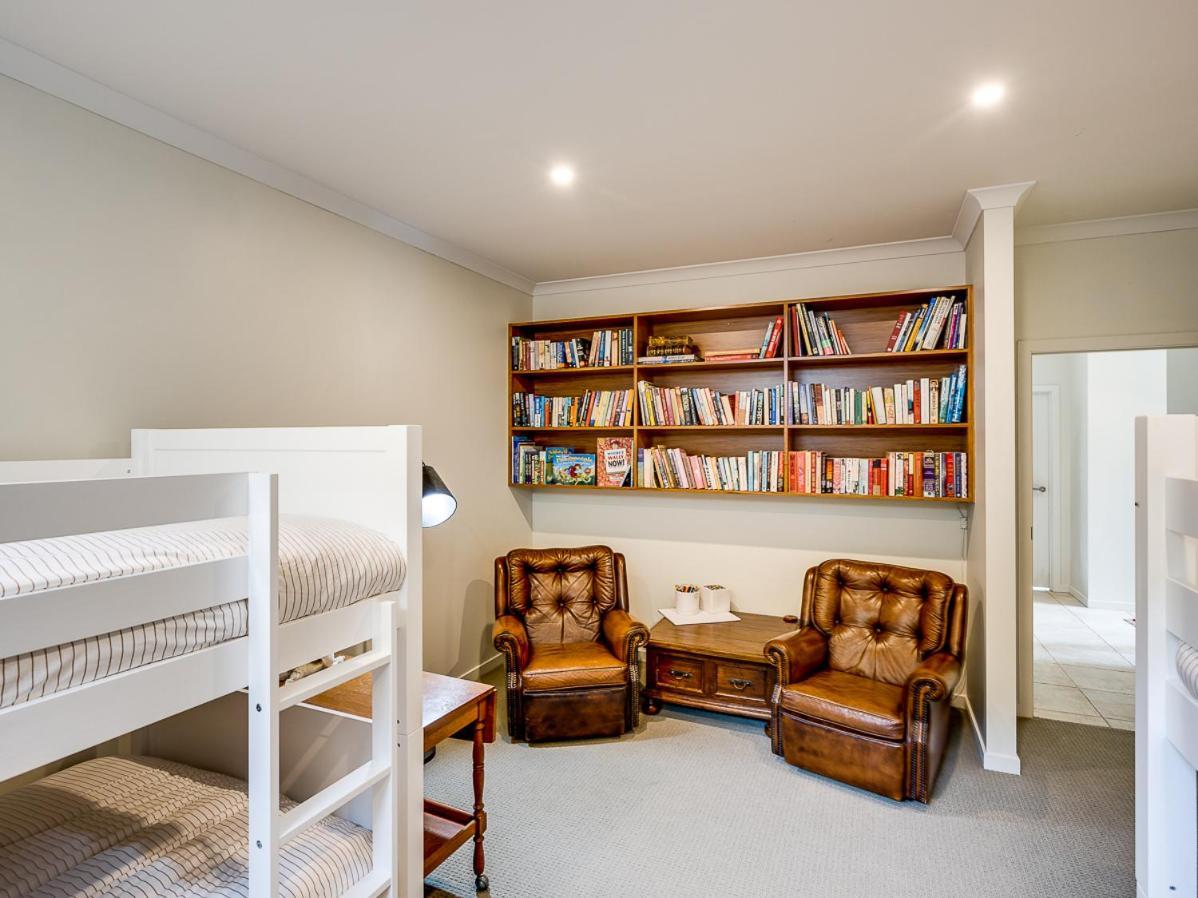 Busby Hill Villa - Havelock North Holiday Home Bagian luar foto