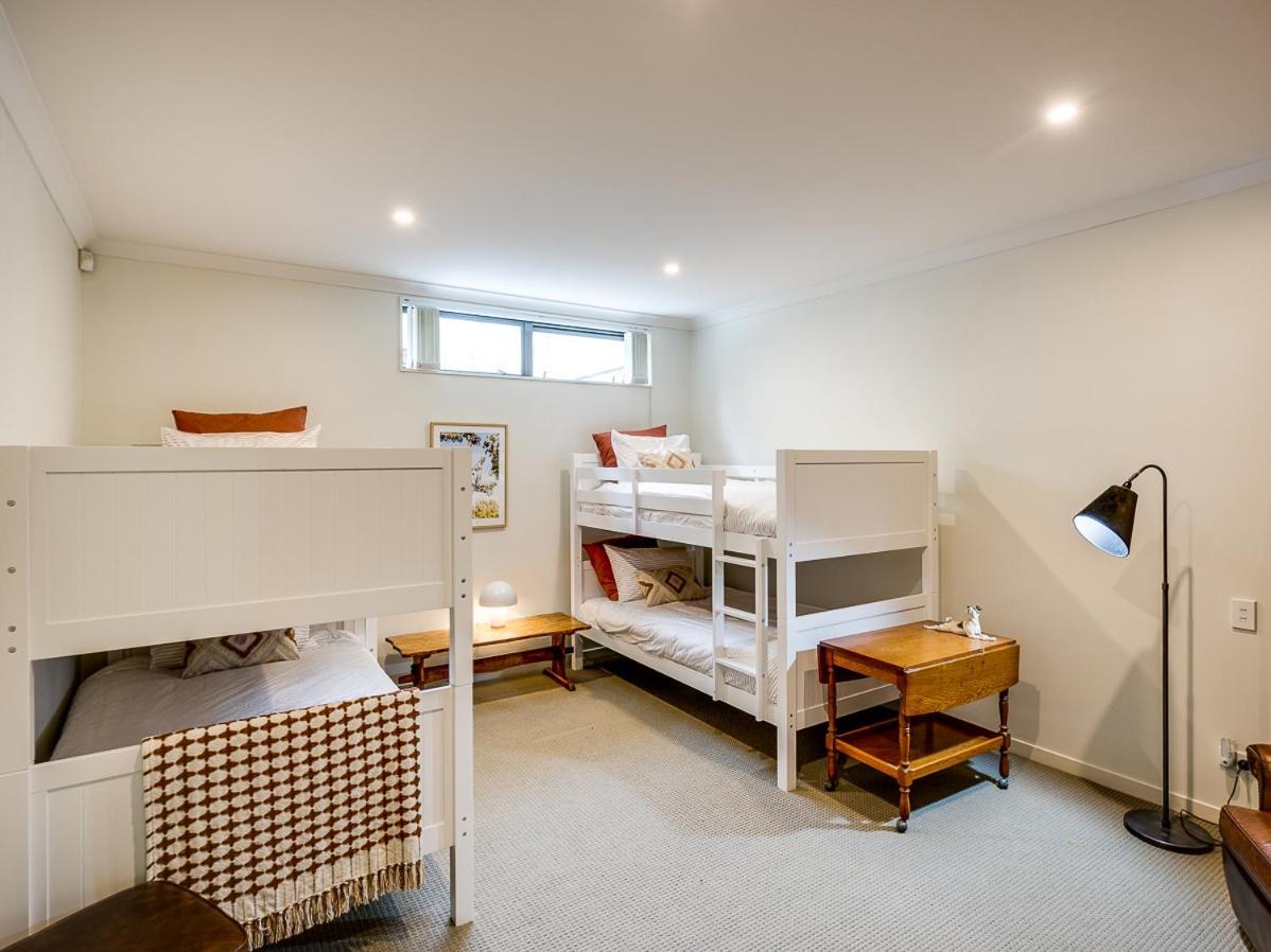 Busby Hill Villa - Havelock North Holiday Home Bagian luar foto
