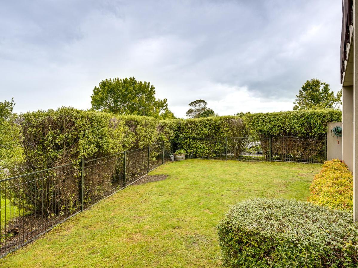 Busby Hill Villa - Havelock North Holiday Home Bagian luar foto